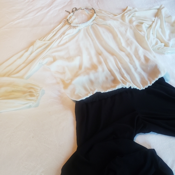 Cache Jumpsuit - Picture 1 of 16